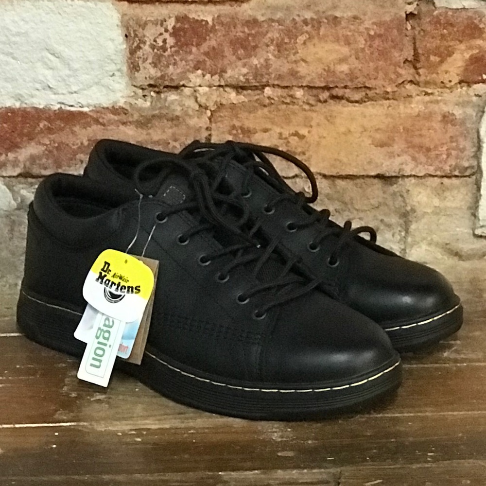 •NWT• Dr. Martens Maltby work shoes